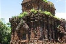 Cham Culture Traces - My Son tour